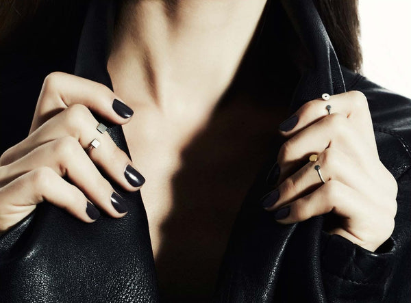 Black Diamond knuckle ring