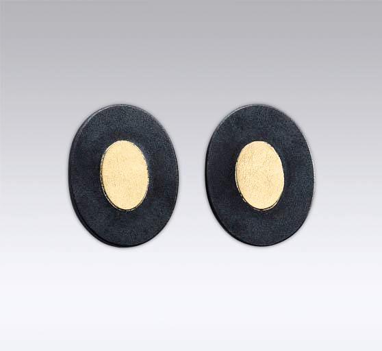 Sumptuous Oxidized Studs